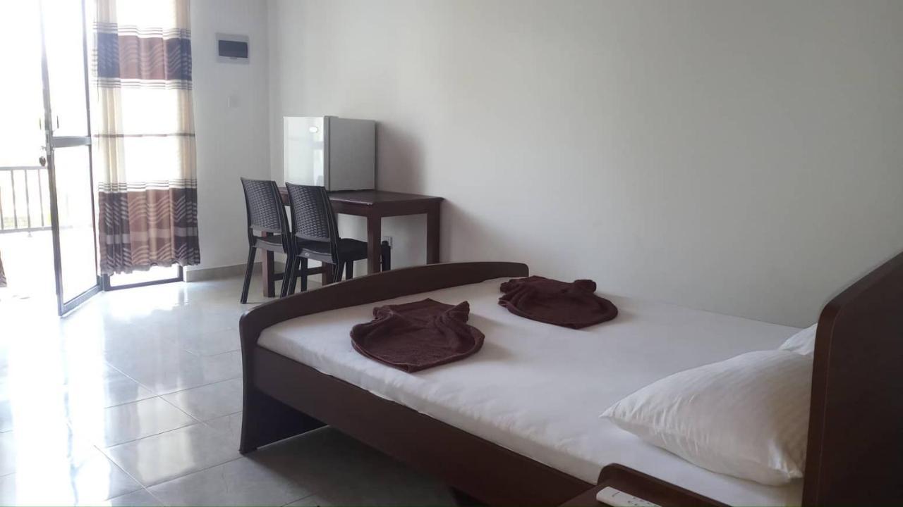 Green Shadows Beach Hotel Wadduwa Exterior foto