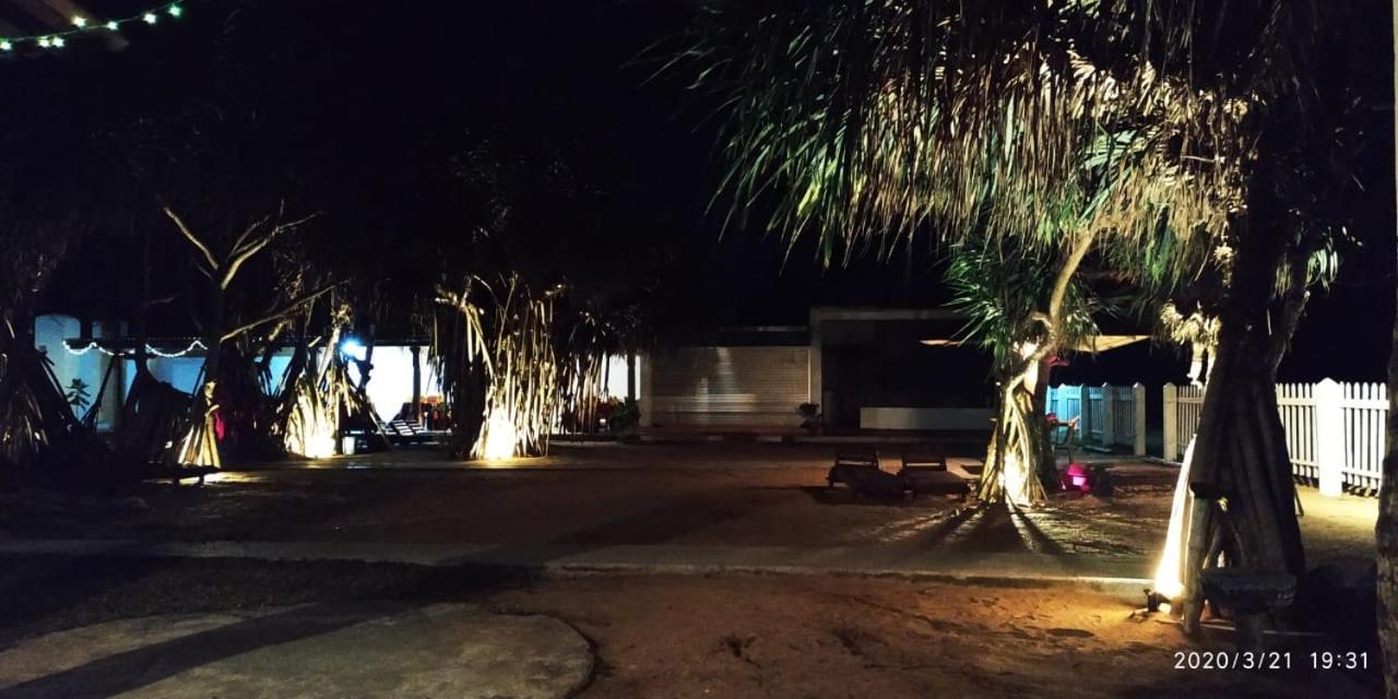 Green Shadows Beach Hotel Wadduwa Exterior foto